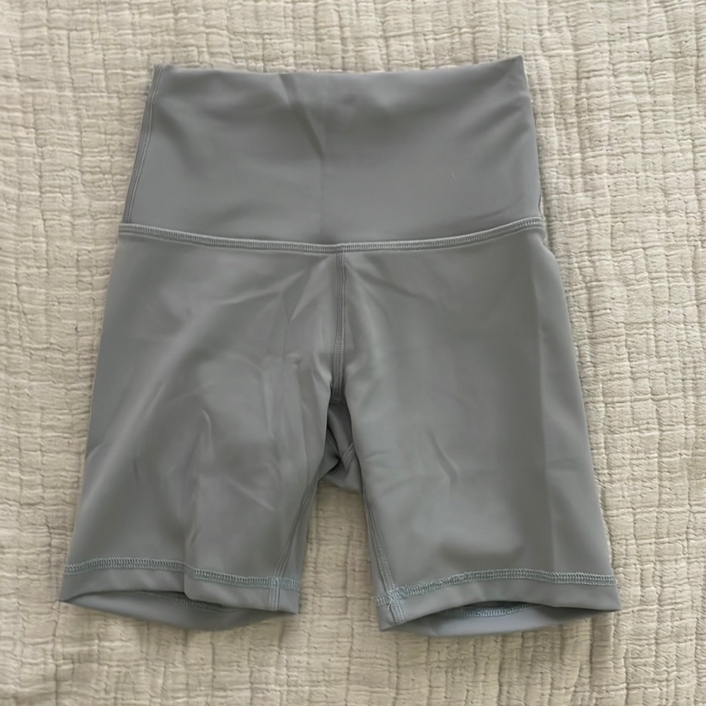 Lululemon Wunder Train Short 6” inseam